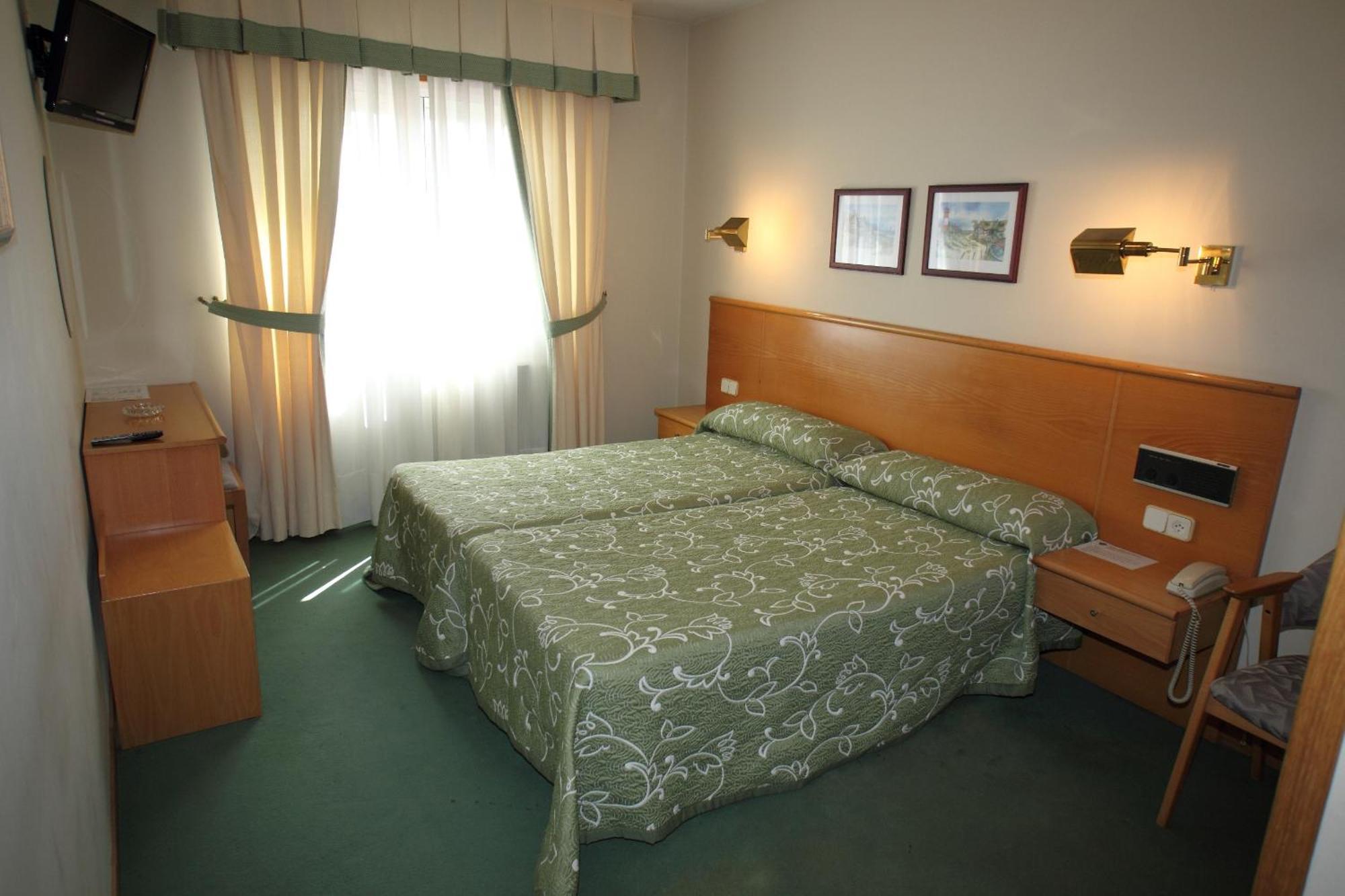 Hotel Ramos Silleda Esterno foto